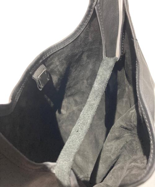 GUIDI（グイディ）GUIDI (グイディ) CA01 SHOPPER MEDIUM LEATHER ブラックの古着・服飾アイテム