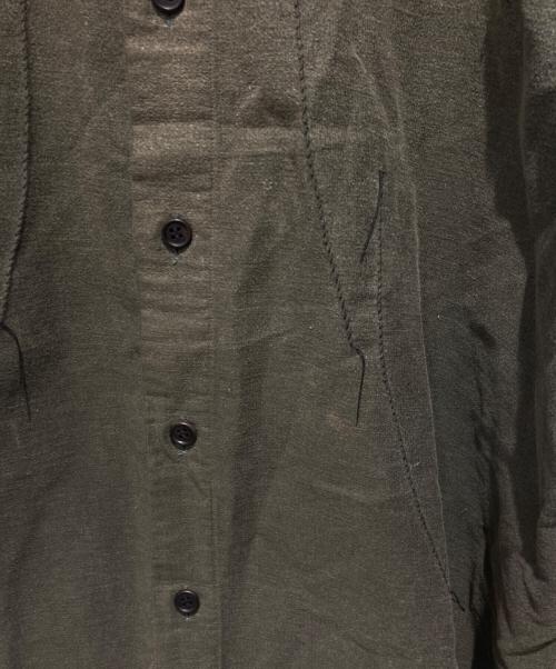 ISSEY MIYAKE（イッセイミヤケ）ISSEY MIYAKE (イッセイミヤケ) 刺繍デザインシャモアシャツ オリーブ サイズ:１の古着・服飾アイテム