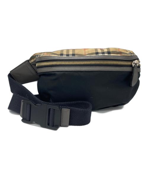 BURBERRY（バーバリー）BURBERRY (バーバリー) ボディーバッグ ブラックの古着・服飾アイテム