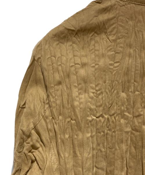 ISSEY MIYAKE FETE（イッセイミヤケフェット）ISSEY MIYAKE FETE (イッセイミヤケフェット) シャツ ベージュ サイズ:3の古着・服飾アイテム