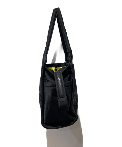 Marc by Marc Jacobs（マークバイマークジェイコブス）Marc by Marc Jacobs (マークバイマークジェイコブス) THE PUFFY NYLON TOTE BAG ブラックの古着・服飾アイテム
