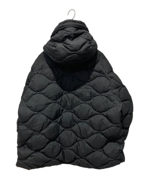 WHITE MOUNTAINEERING（ホワイトマウンテ二アニング）WHITE MOUNTAINEERING (ホワイトマウンテ二アニング) TAION (タイオン) QUILTING DOWN COAT ブラックの古着・服飾アイテム