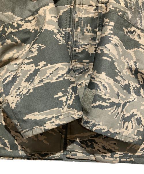 USAF（ユーエスエアフォース）USAF (ユーエスエアフォース) タイガーデジカモフーデッドミリタリージャケット グレー サイズ:8/Rの古着・服飾アイテム