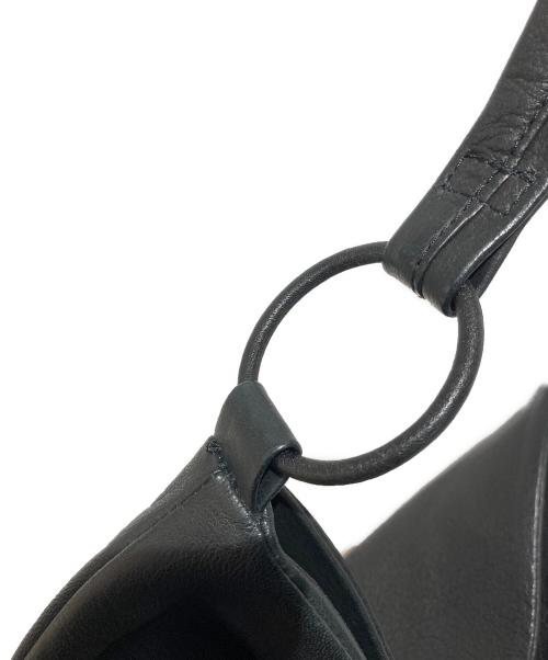 Mochi（モチ）Mochi (モチ) 鹿革 square shoulder bag ブラックの古着・服飾アイテム