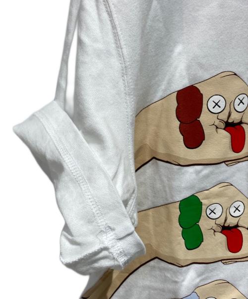 Original Fake（オリジナルフェイク）Original Fake (オリジナルフェイク) KAWS (カウズ) プリントTシャツ ホワイト サイズ:XLの古着・服飾アイテム