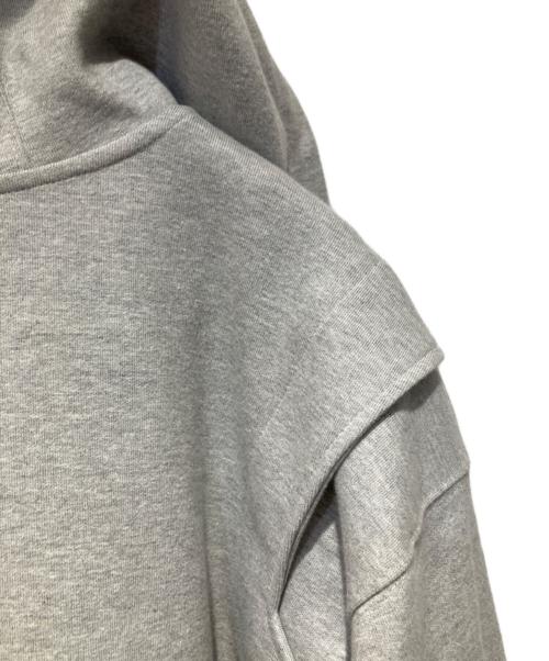 ADER error（アーダーエラー）ADER error (アーダーエラー) スカルプチャーロゴフーディージャケット グレー サイズ:A2の古着・服飾アイテム