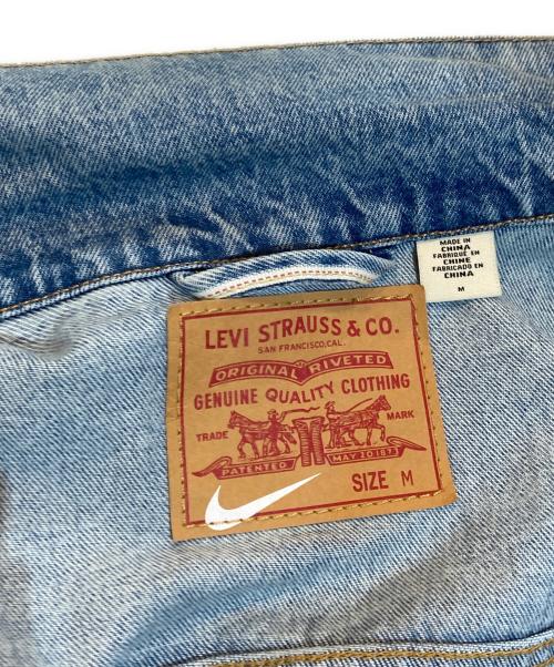NIKE（ナイキ）NIKE (ナイキ) LEVI'S (リーバイス) Denim Trukcer Jacket ブルー サイズ:Mの古着・服飾アイテム