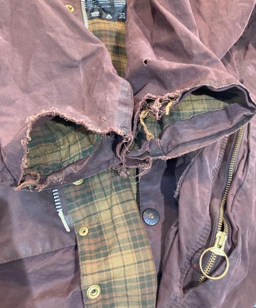 Barbour（バブアー）Barbour (バブアー) オイルドジャケット ボルドー サイズ:不明の古着・服飾アイテム