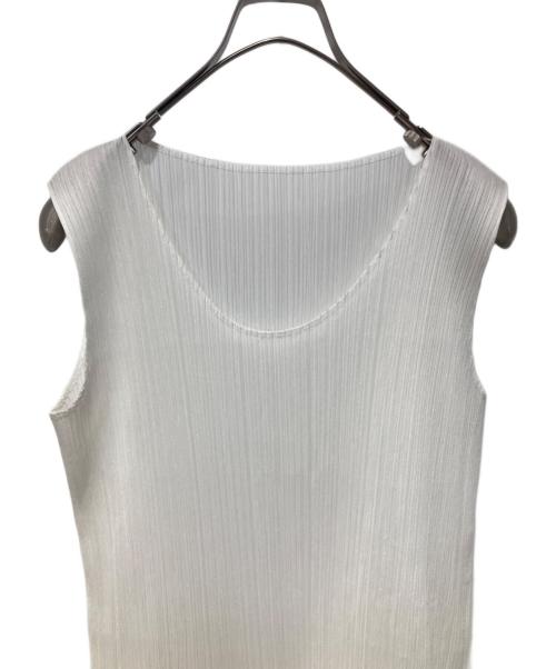 PLEATS PLEASE（プリーツプリーズ）PLEATS PLEASE (プリーツプリーズ) ノースリーブプリーツワンピース ホワイト サイズ:Ｌの古着・服飾アイテム