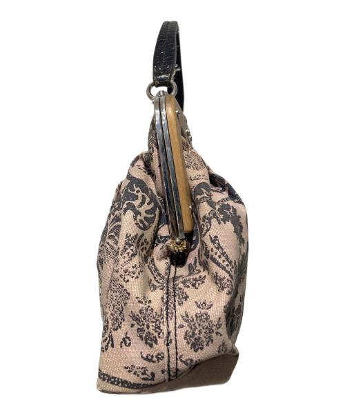 MIU MIU（ミュウミュウ）MIU MIU (ミュウミュウ) BROCADE CANAS FRAME BAG ベージュの古着・服飾アイテム