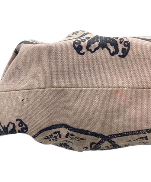 MIU MIU（ミュウミュウ）MIU MIU (ミュウミュウ) BROCADE CANAS FRAME BAG ベージュの古着・服飾アイテム