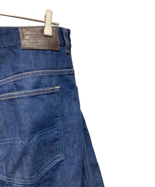 DIESEL（ディーゼル）DIESEL (ディーゼル) リラックスフィットデニム インディゴ サイズ:Ｗ32の古着・服飾アイテム