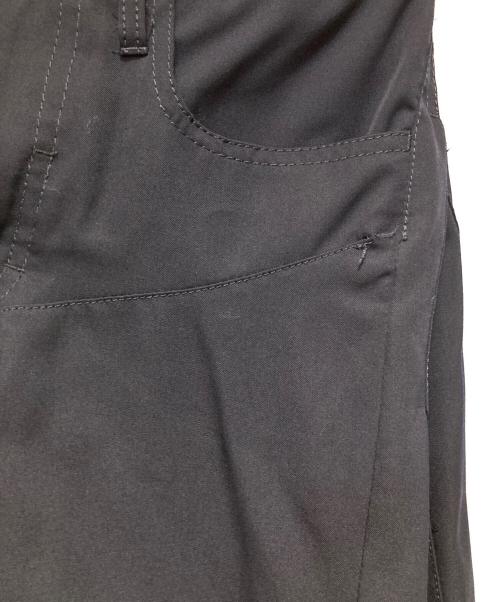 JUNYA WATANABE COMME des GARCONS（(ジュンヤワタナベ コムデギャルソン）JUNYA WATANABE COMME des GARCONS ((ジュンヤワタナベ コムデギャルソン) ウール プリーツ アシンメトリー スカート ネイビー サイズ:Sの古着・服飾アイテム