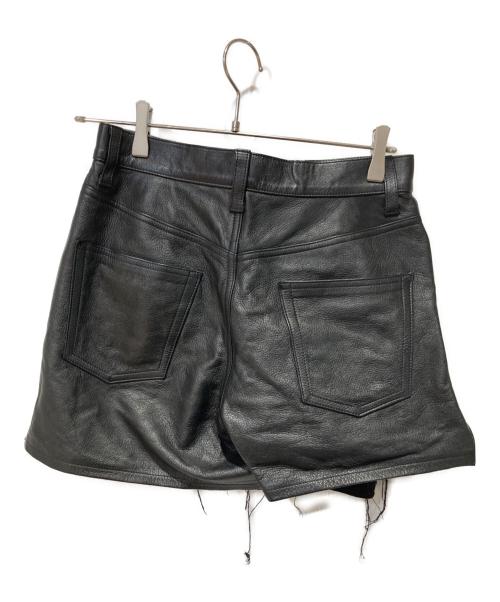 JUNYA WATANABE COMME des GARCONS（(ジュンヤワタナベ コムデギャルソン）JUNYA WATANABE COMME des GARCONS ((ジュンヤワタナベ コムデギャルソン) フリルレイヤードカウレザースカート ブラック サイズ:XSの古着・服飾アイテム