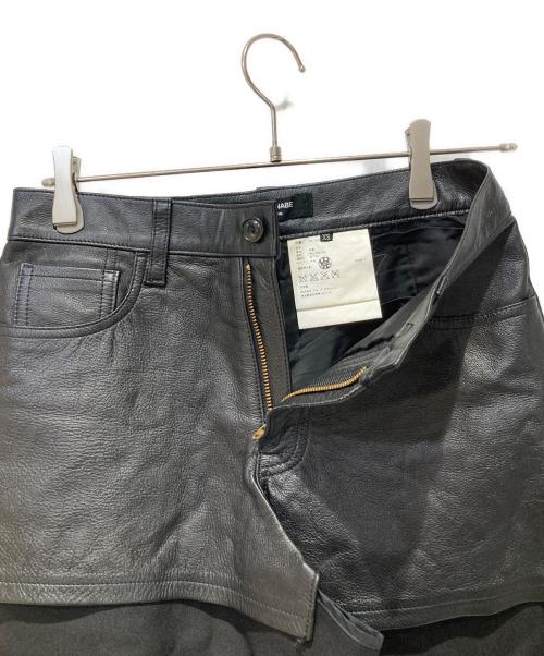 JUNYA WATANABE COMME des GARCONS（(ジュンヤワタナベ コムデギャルソン）JUNYA WATANABE COMME des GARCONS ((ジュンヤワタナベ コムデギャルソン) フリルレイヤードカウレザースカート ブラック サイズ:XSの古着・服飾アイテム