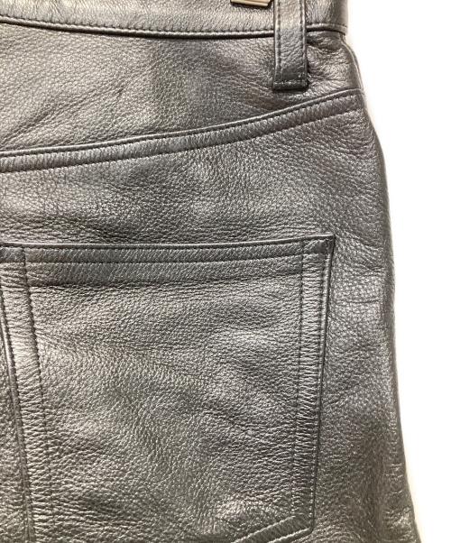 JUNYA WATANABE COMME des GARCONS（(ジュンヤワタナベ コムデギャルソン）JUNYA WATANABE COMME des GARCONS ((ジュンヤワタナベ コムデギャルソン) フリルレイヤードカウレザースカート ブラック サイズ:XSの古着・服飾アイテム