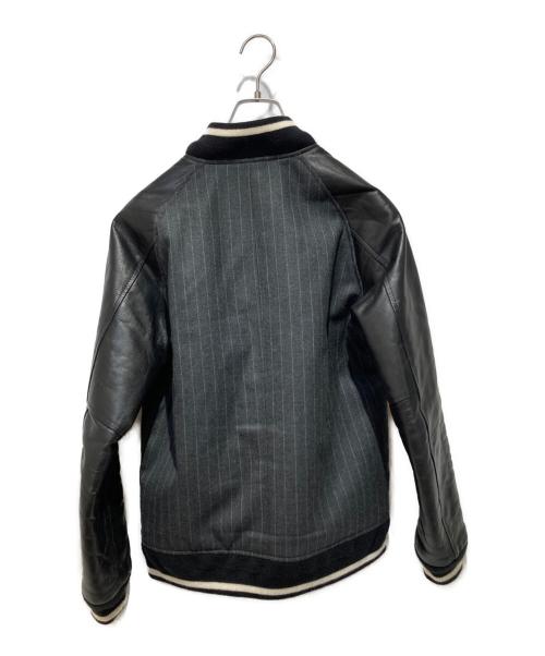 stussy（ステューシー）stussy (ステューシー) FRAGMENT DESIGN (フラグメントデザイン) スタジャン ブラック サイズ:Mの古着・服飾アイテム
