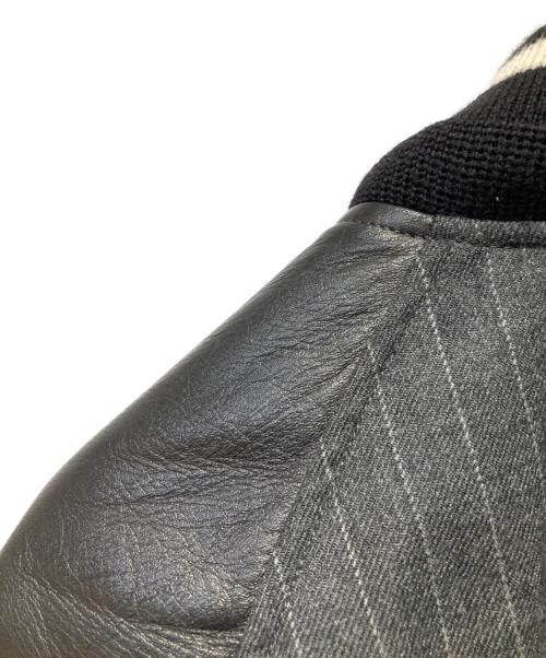stussy（ステューシー）stussy (ステューシー) FRAGMENT DESIGN (フラグメントデザイン) スタジャン ブラック サイズ:Mの古着・服飾アイテム