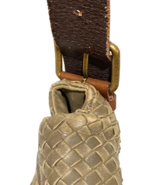 BOTTEGA VENETA（ボッテガベネタ）BOTTEGA VENETA (ボッテガベネタ) イントレチャート ショルダーバッグ オリーブの古着・服飾アイテム