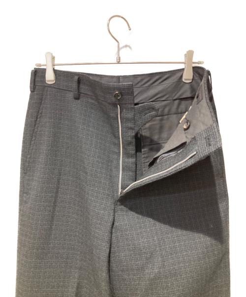 COMME des GARCONS HOMME（コムデギャルソン オム）COMME des GARCONS HOMME (コムデギャルソン オム) ウールテーパードスラックス グレー サイズ:Mの古着・服飾アイテム