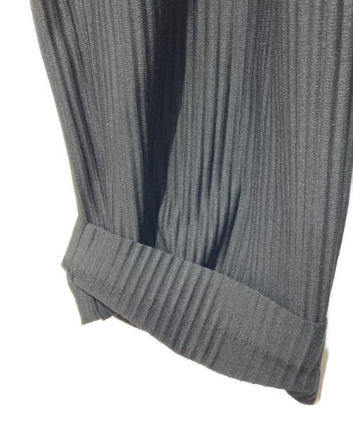 HOMME PLISSE ISSEY MIYAKE（オム プリッセ イッセイ ミヤケ）HOMME PLISSE ISSEY MIYAKE (オム プリッセ イッセイ ミヤケ) ベーシックプリーツパンツ ブラック サイズ:2の古着・服飾アイテム
