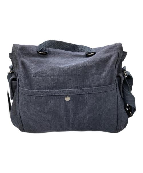 A.P.C.（アーペーセー）A.P.C. (アーペーセー) BESACE RECUPERATION メッセンジャーバッグ グレーの古着・服飾アイテム