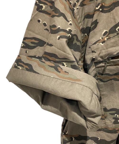 UNDERCOVER（アンダーカバー）UNDERCOVER (アンダーカバー) カモフラージュ柄シャツジャケット グリーン サイズ:Ｌの古着・服飾アイテム