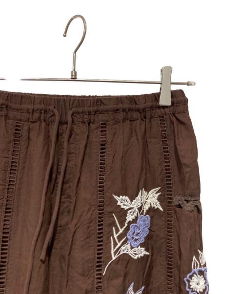 TODAYFUL（トゥデイフル）TODAYFUL (トゥデイフル) Embroidery Patchwork Trouser ブラウン サイズ:36の古着・服飾アイテム