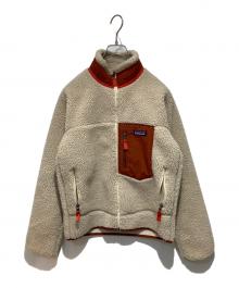 Patagonia（パタゴニア）の古着「Classic Retro-X Jacket」｜ベージュ