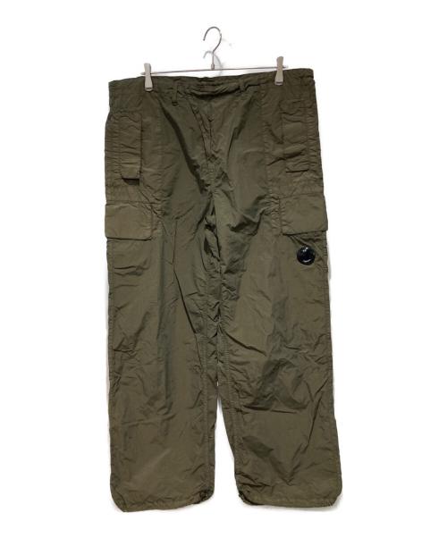 C.P COMPANY（シーピーカンパニー）C.P COMPANY (シーピーカンパニー) FLATT NYLON OVERSIZE PANTS オリーブ サイズ:Mの古着・服飾アイテム