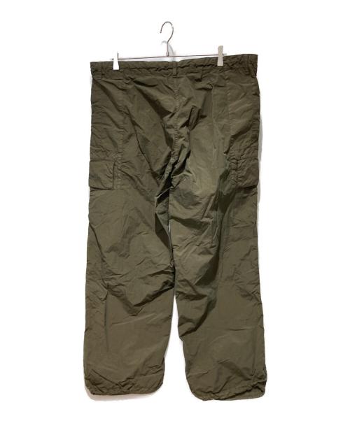 C.P COMPANY（シーピーカンパニー）C.P COMPANY (シーピーカンパニー) FLATT NYLON OVERSIZE PANTS オリーブ サイズ:Mの古着・服飾アイテム