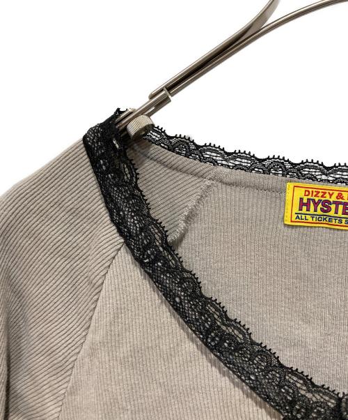 Hysteric Glamour（ヒステリックグラマー）Hysteric Glamour (ヒステリックグラマー) ショート丈Tシャツ グレー サイズ:FREEの古着・服飾アイテム
