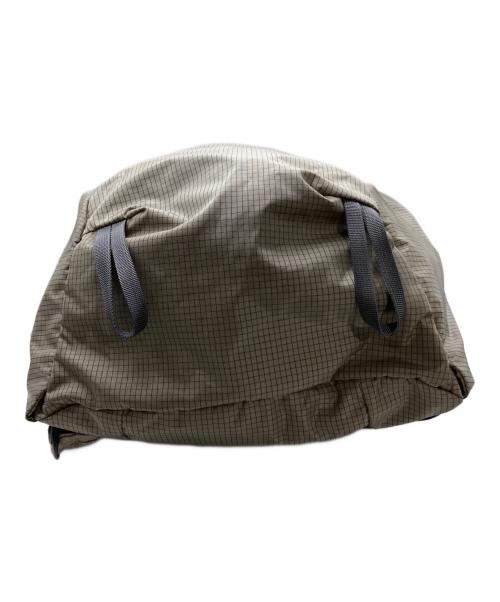 MYSTERY RANCH（ミステリーランチ）MYSTERY RANCH (ミステリーランチ) IN AND OUT18 グレーの古着・服飾アイテム