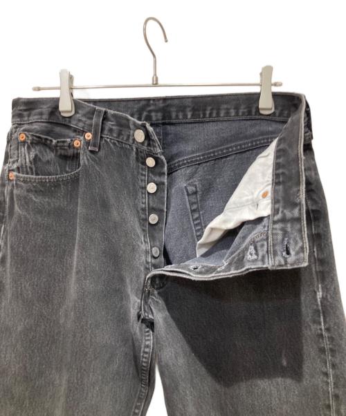 LEVI'S（リーバイス）LEVI'S (リーバイス) 後染めブラックデニムパンツ グレー サイズ: W34の古着・服飾アイテム