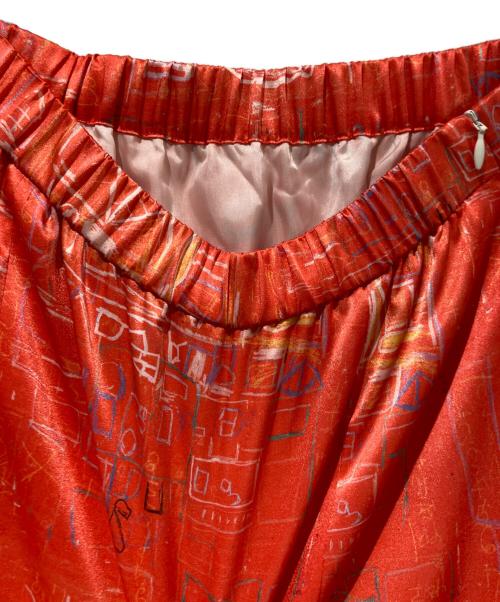 HERALBONY（ヘラルボニー）HERALBONY (ヘラルボニー) サテンスカート「無題」 レッド サイズ:Sの古着・服飾アイテム