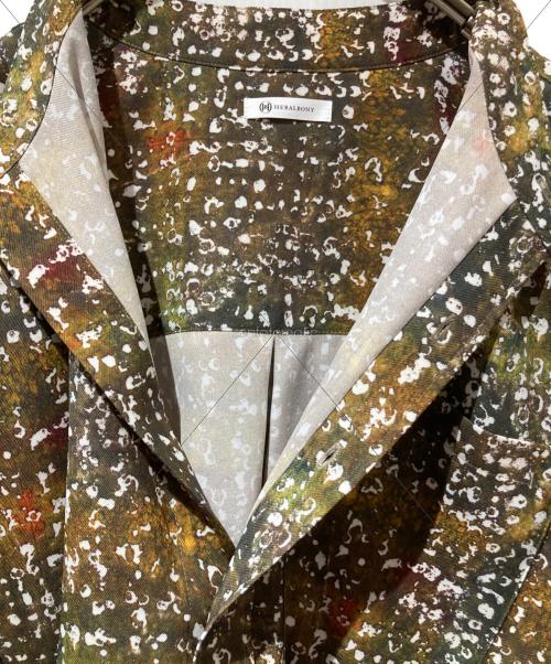 HERALBONY（ヘラルボニー）HERALBONY (ヘラルボニー) バンドカラーシャツ「秋」 オリーブ サイズ:Mの古着・服飾アイテム