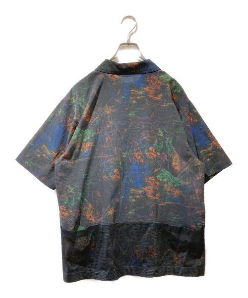 HERALBONY（ヘラルボニー）HERALBONY (ヘラルボニー) エアフロージップシャツ「ギザギザ」 ブラック サイズ:ＦＲＥＥの古着・服飾アイテム