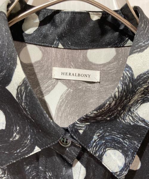 HERALBONY（ヘラルボニー）HERALBONY (ヘラルボニー) シャツブラウス「無題（丸）」 ブラック サイズ:FREEの古着・服飾アイテム
