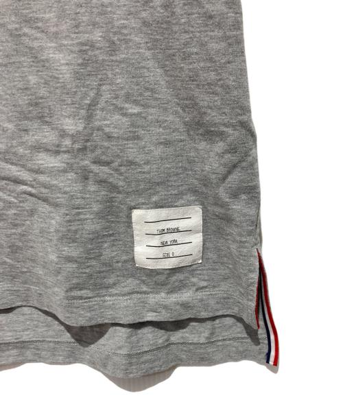 Thom Browne（トムブラウン）Thom Browne (トムブラウン) Tシャツ グレーの古着・服飾アイテム