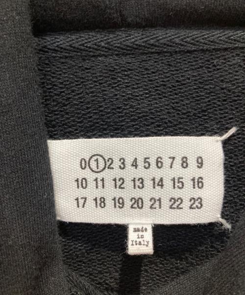 Maison Margiela（メゾンマルジェラ）Maison Margiela (メゾンマルジェラ) エイズプリントパーカー ブラック サイズ:Sの古着・服飾アイテム