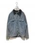 LEVI'S（リーバイス）の古着「Embossed Trucker Jacket」｜インディゴ