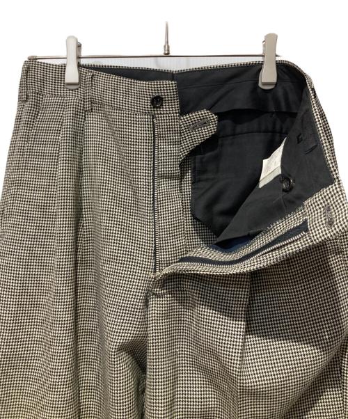 COMME des GARCONS HOMME PLUS（コムデギャルソンオムプリュス）COMME des GARCONS HOMME PLUS (コムデギャルソンオムプリュス) タックパンツ グレー サイズ:Sの古着・服飾アイテム