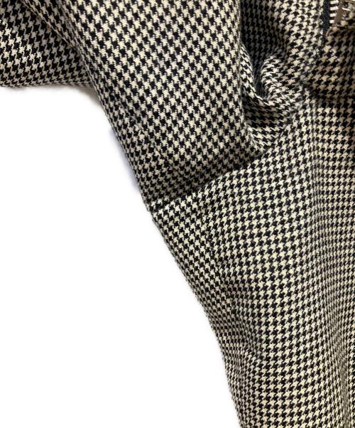 COMME des GARCONS HOMME PLUS（コムデギャルソンオムプリュス）COMME des GARCONS HOMME PLUS (コムデギャルソンオムプリュス) タックパンツ グレー サイズ:Sの古着・服飾アイテム