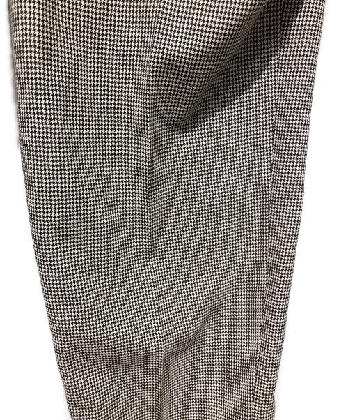 COMME des GARCONS HOMME PLUS（コムデギャルソンオムプリュス）COMME des GARCONS HOMME PLUS (コムデギャルソンオムプリュス) タックパンツ グレー サイズ:Sの古着・服飾アイテム