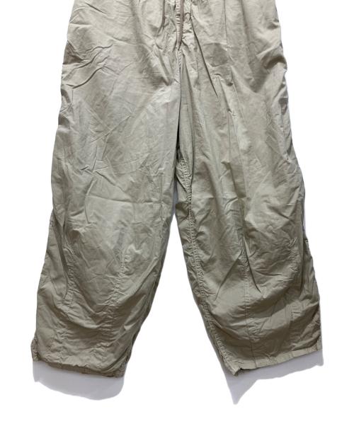 Graphpaper（グラフペーパー）Graphpaper (グラフペーパー) Garment Dyed Typewriter Parachute Pants ベージュ サイズ:2の古着・服飾アイテム