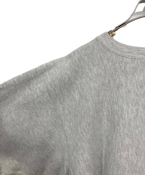 Champion REVERSE WEAVE（チャンピオン リバース ウィーブ）Champion REVERSE WEAVE (チャンピオン リバース ウィーブ) クルーネックスウェット グレー×パープル サイズ:XLの古着・服飾アイテム