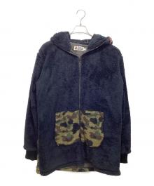 A BATHING APE（アベイシングエイプ）の古着「シャークボアフーディー」｜ブラック