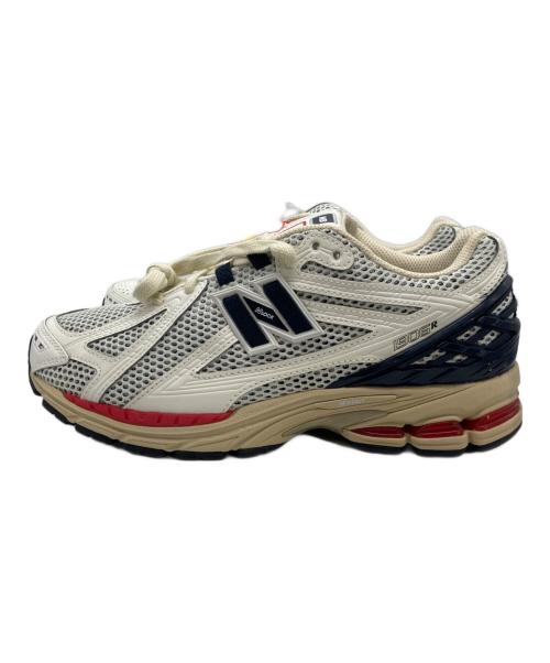 NEW BALANCE（ニューバランス）NEW BALANCE (ニューバランス) ローカットスニーカー ベージュ×レッド サイズ:26 未使用品の古着・服飾アイテム