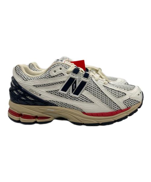 NEW BALANCE（ニューバランス）NEW BALANCE (ニューバランス) ローカットスニーカー ベージュ×レッド サイズ:26 未使用品の古着・服飾アイテム