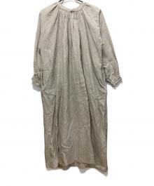 YAECA（ヤエカ）の古着「WRITE GATHERED BLOUSE LONG」｜ベージュ